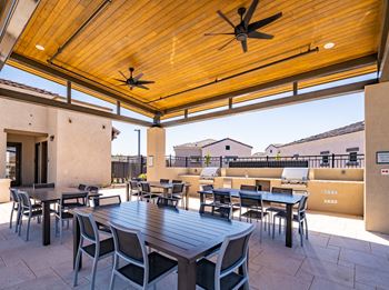 Outdoor kitchen & bbq